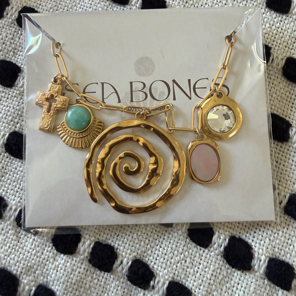 🔘Gold Spiral Charm Necklace with Turquoise and Pink Accents